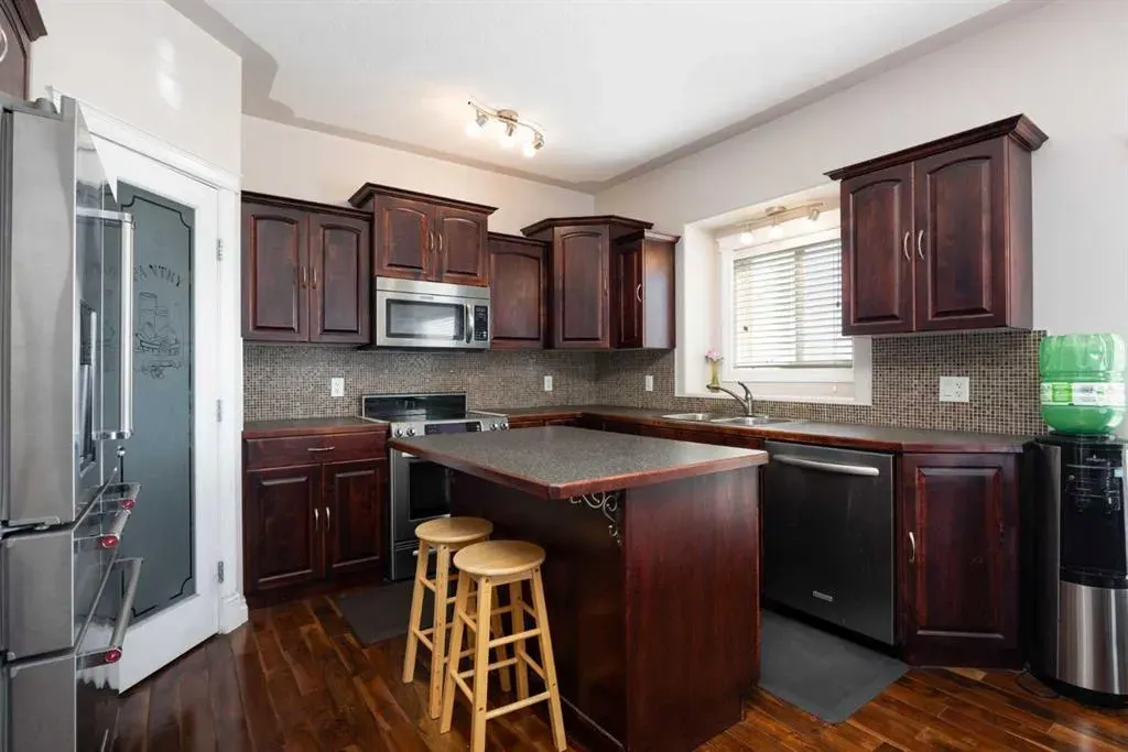 121 Gravelstone Way