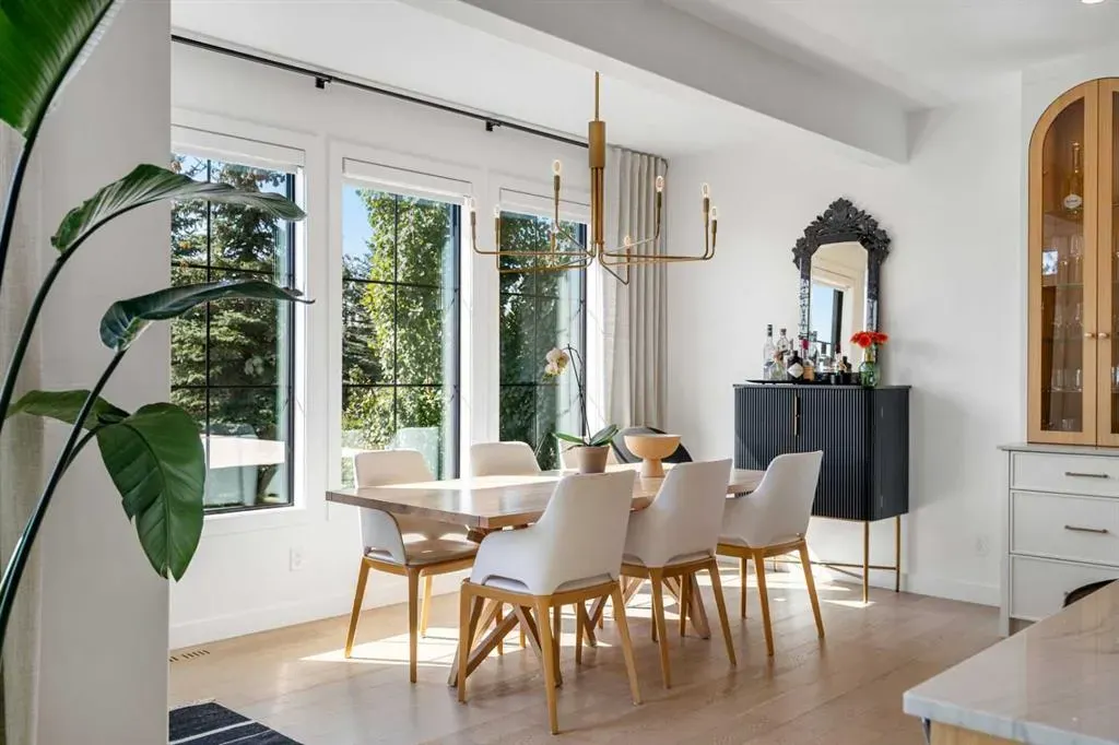 228 Mahogany Bay SE