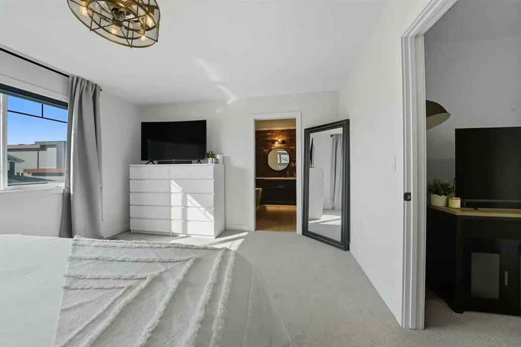 42 Longmire Close