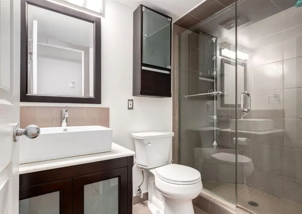 123 13 Avenue NE, #3