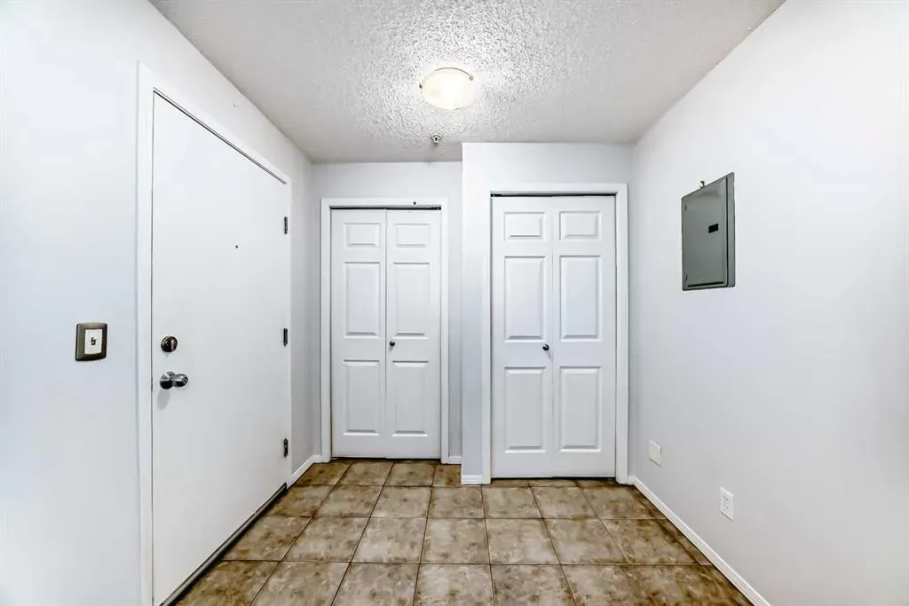 8 Bridlecrest Drive SW, #2238