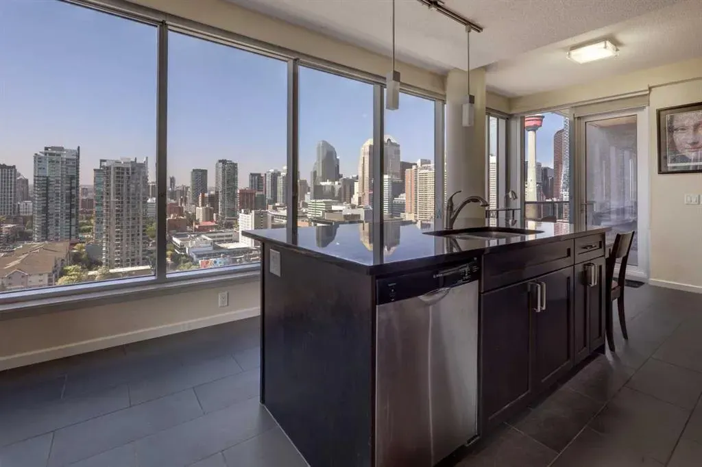 211 13 Avenue SE, #1802