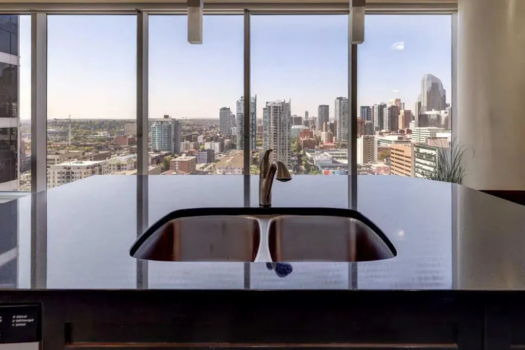 211 13 Avenue SE, #1802