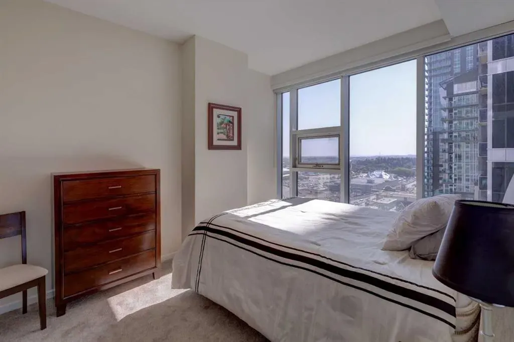 211 13 Avenue SE, #1802