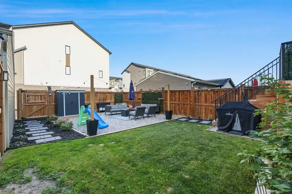 59 Masters Manor SE