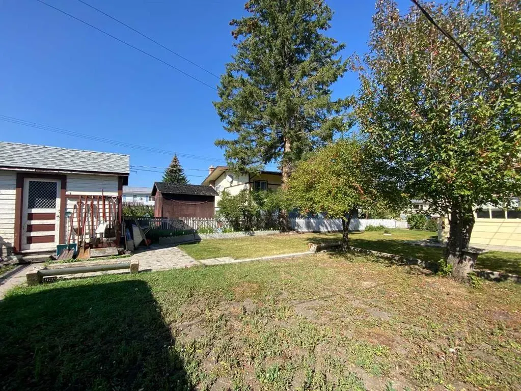 13014 18 Avenue
