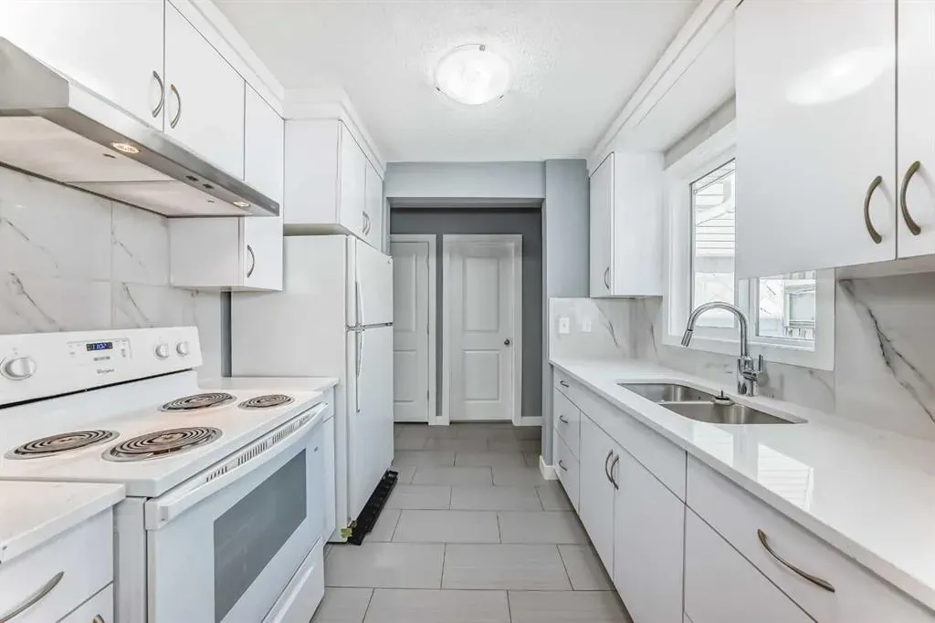 511 64 Avenue NE, #3