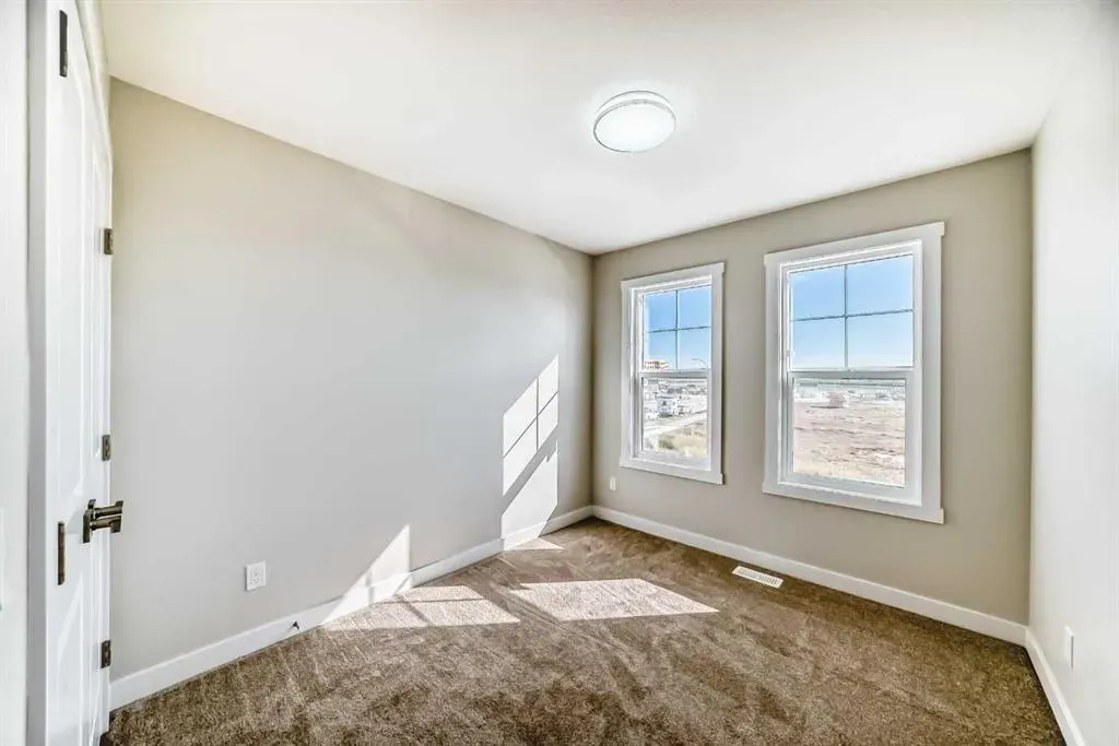 156 Belvedere Park SE