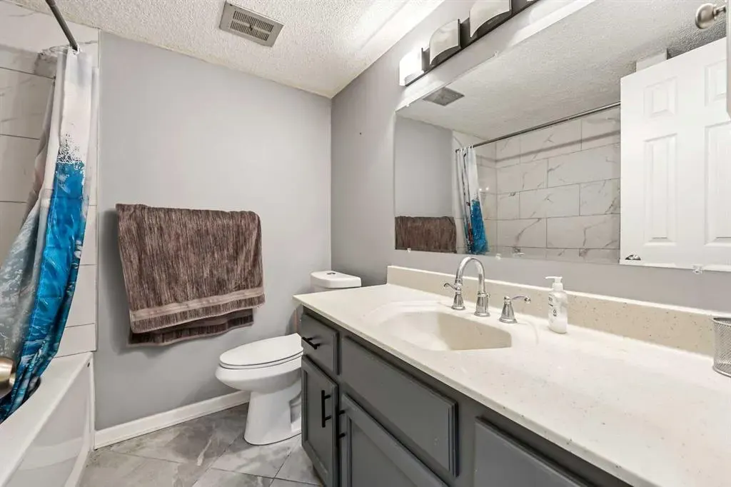 232 Sabrina Way SW, #1