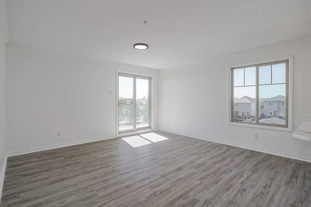 92 Crystal Shores Road, #1304