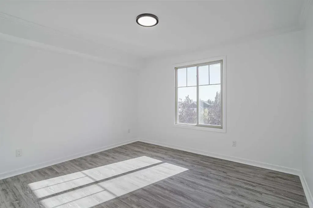 92 Crystal Shores Road, #1304
