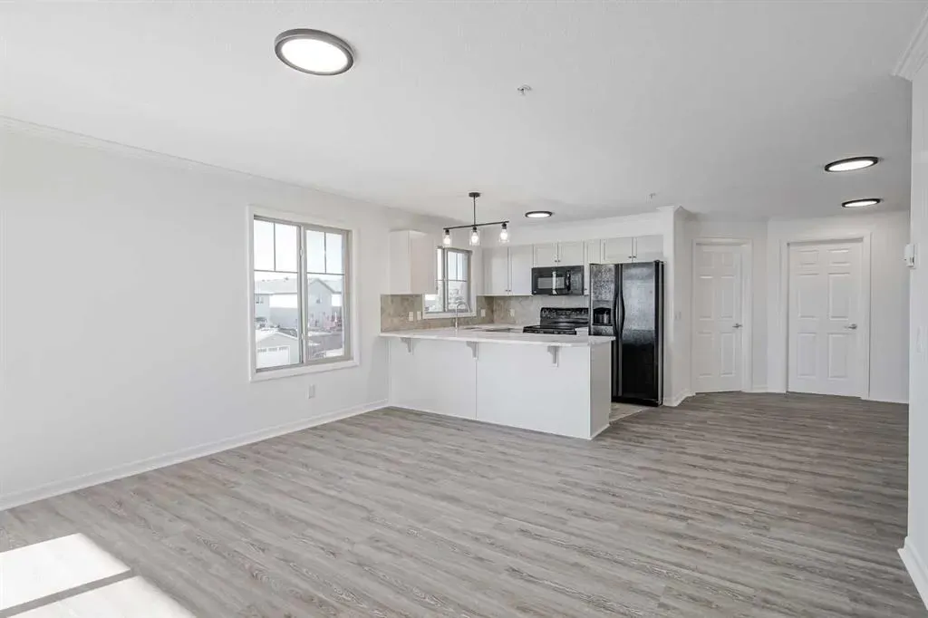 92 Crystal Shores Road, #1304