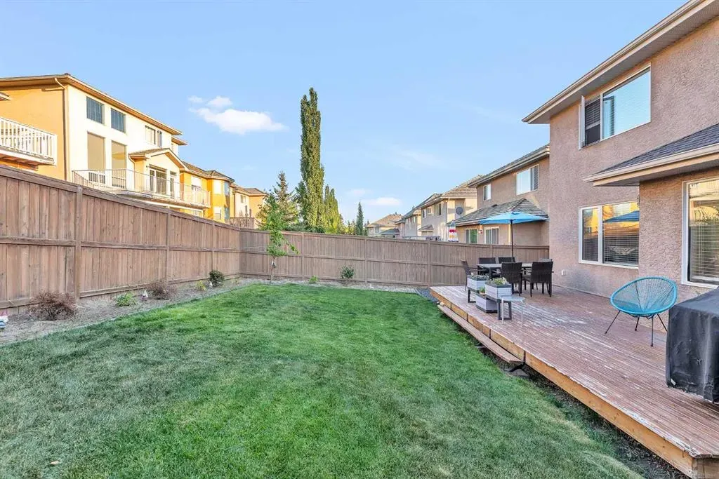 109 Royal Crest Terrace NW