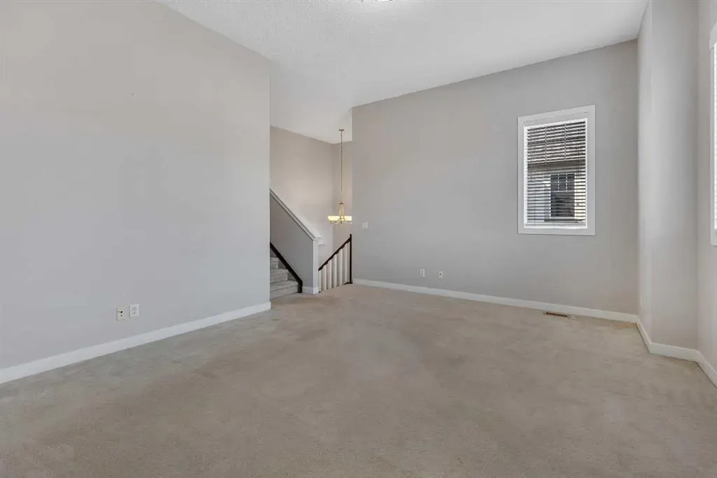 15 New Brighton Close SE