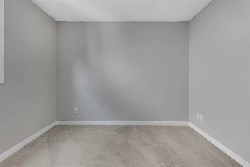15 New Brighton Close SE