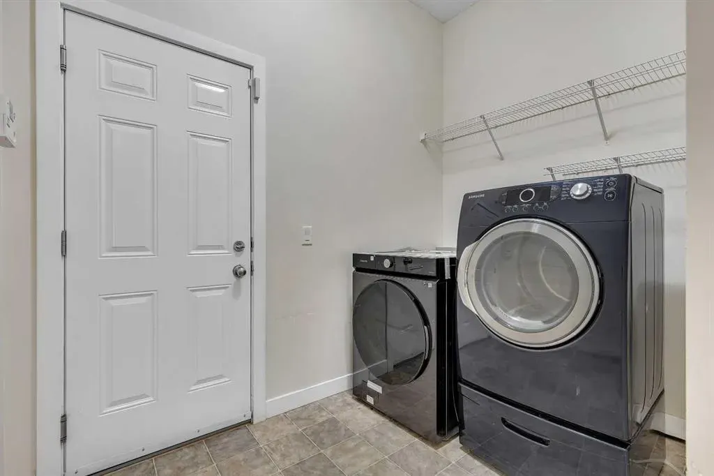 15 New Brighton Close SE