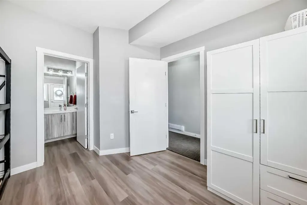 95 Skyview Close NE, #202