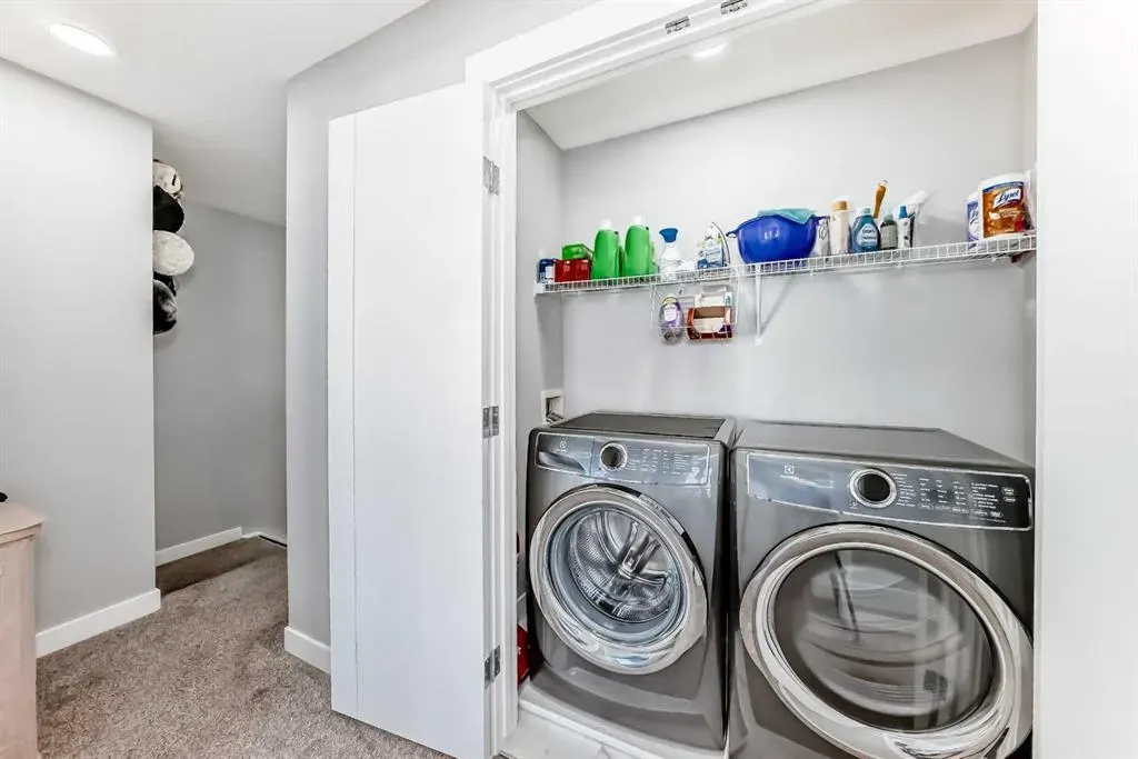 95 Skyview Close NE, #202