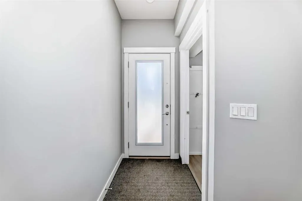 95 Skyview Close NE, #202
