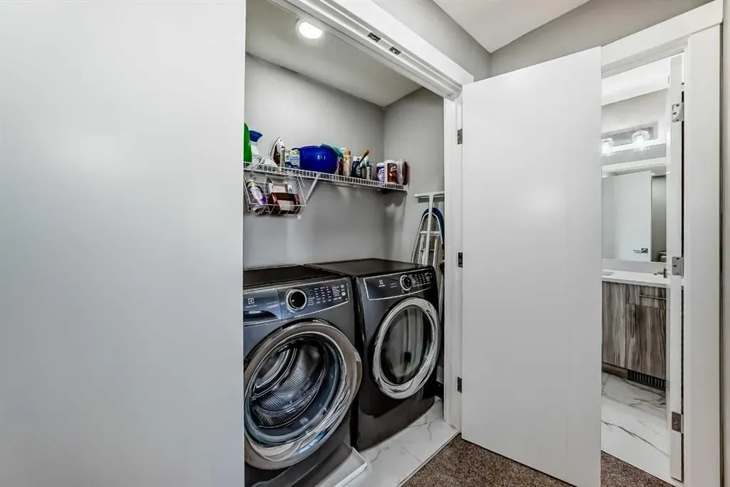 95 Skyview Close NE, #202