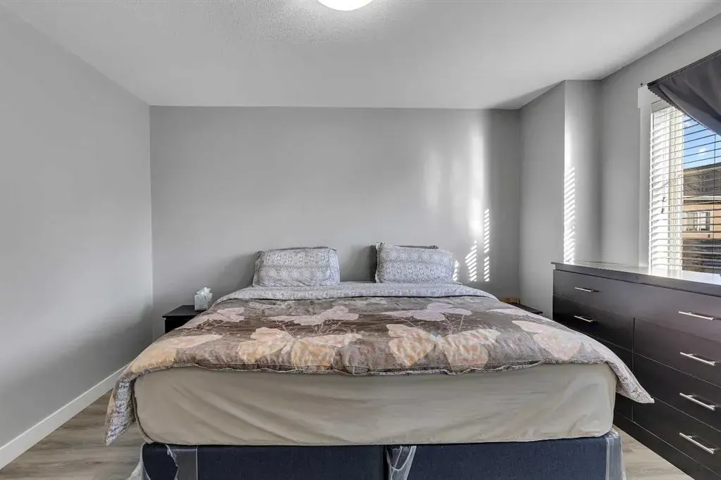 7 West Coach Manor SW