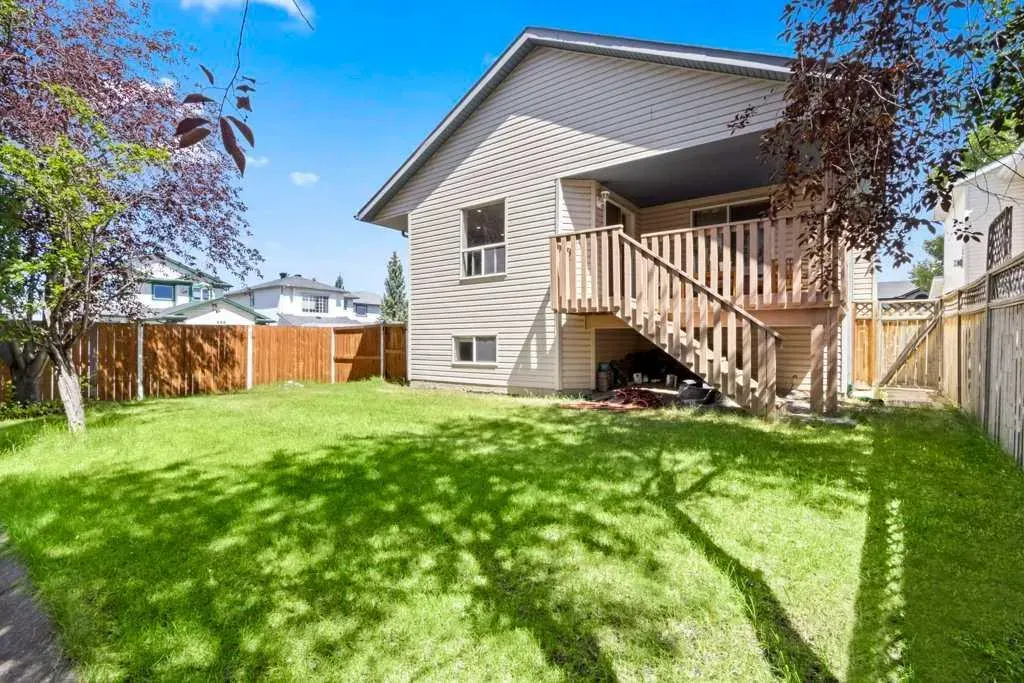 199 Arbour Ridge Park NW