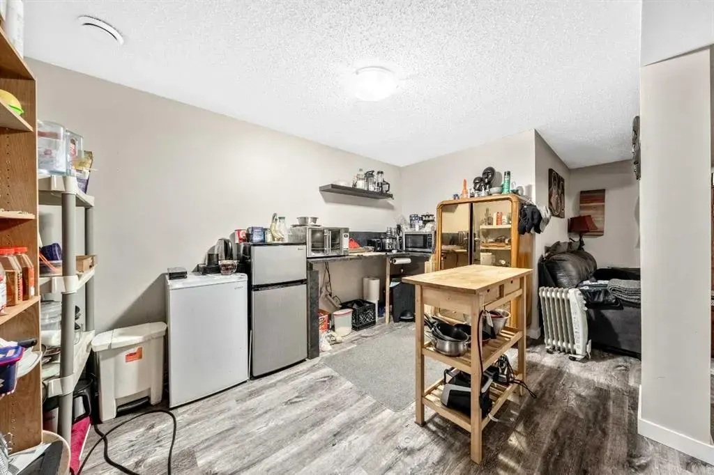 232 Whitlock Place NE