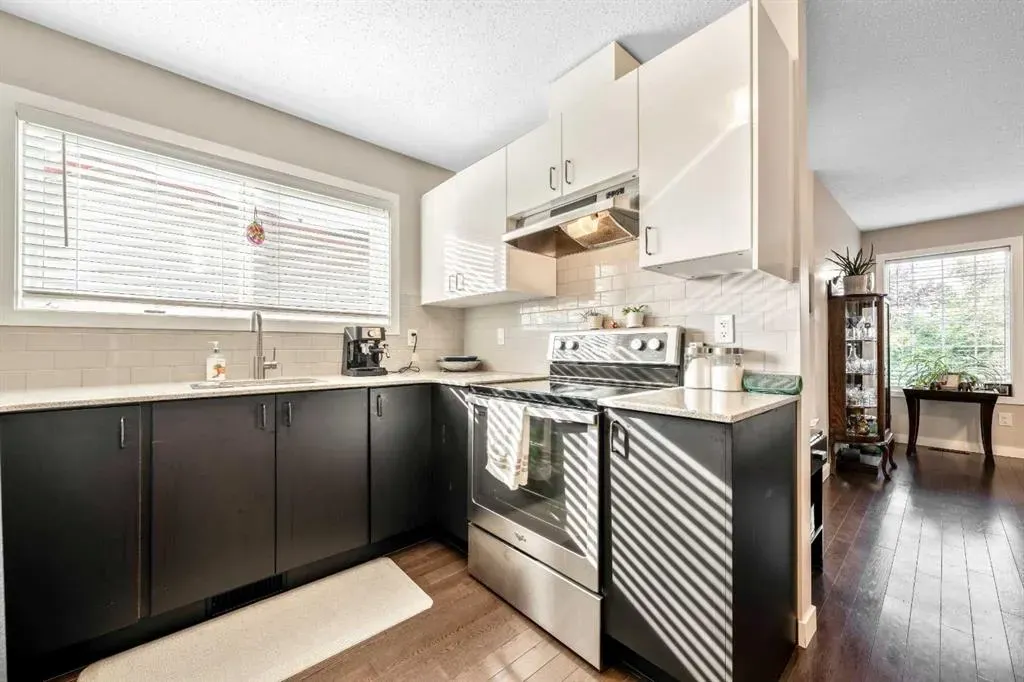232 Whitlock Place NE