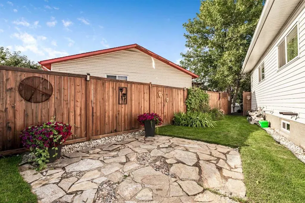 232 Whitlock Place NE