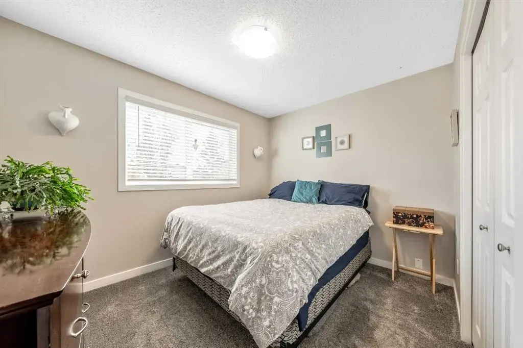 232 Whitlock Place NE