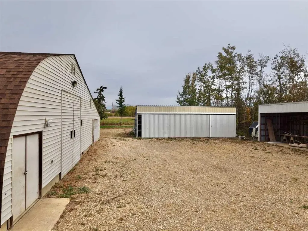 832068 Range Road 233