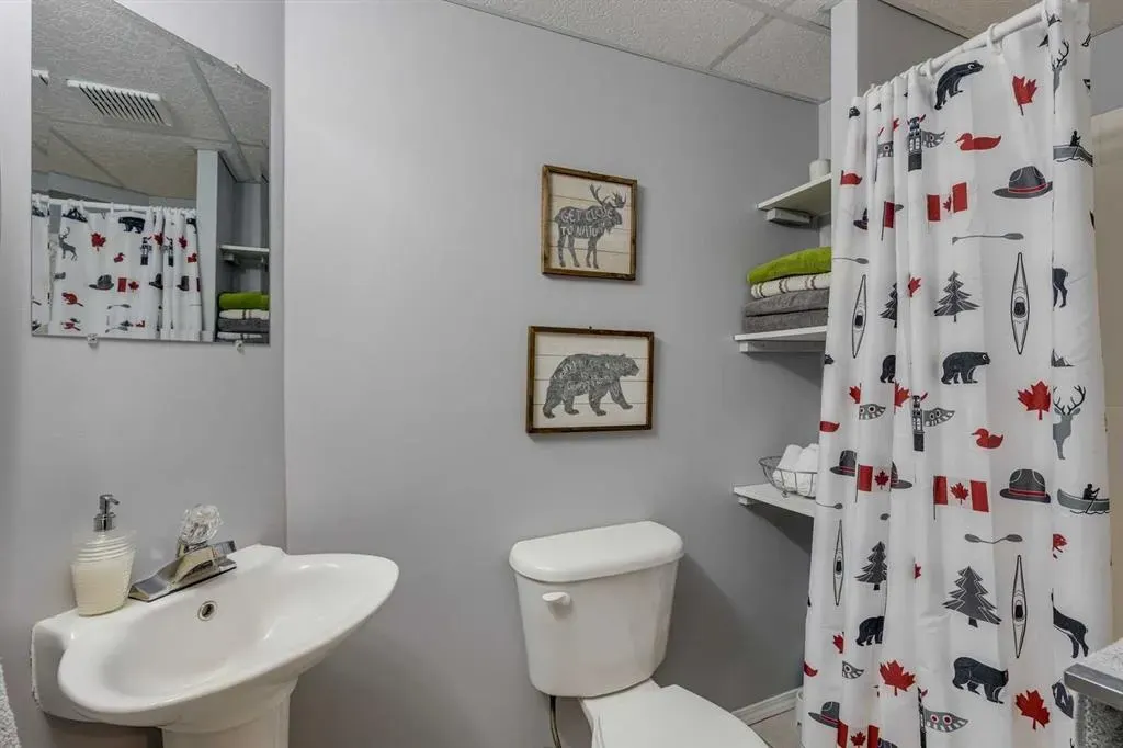 201 Citadel Forest Close NW