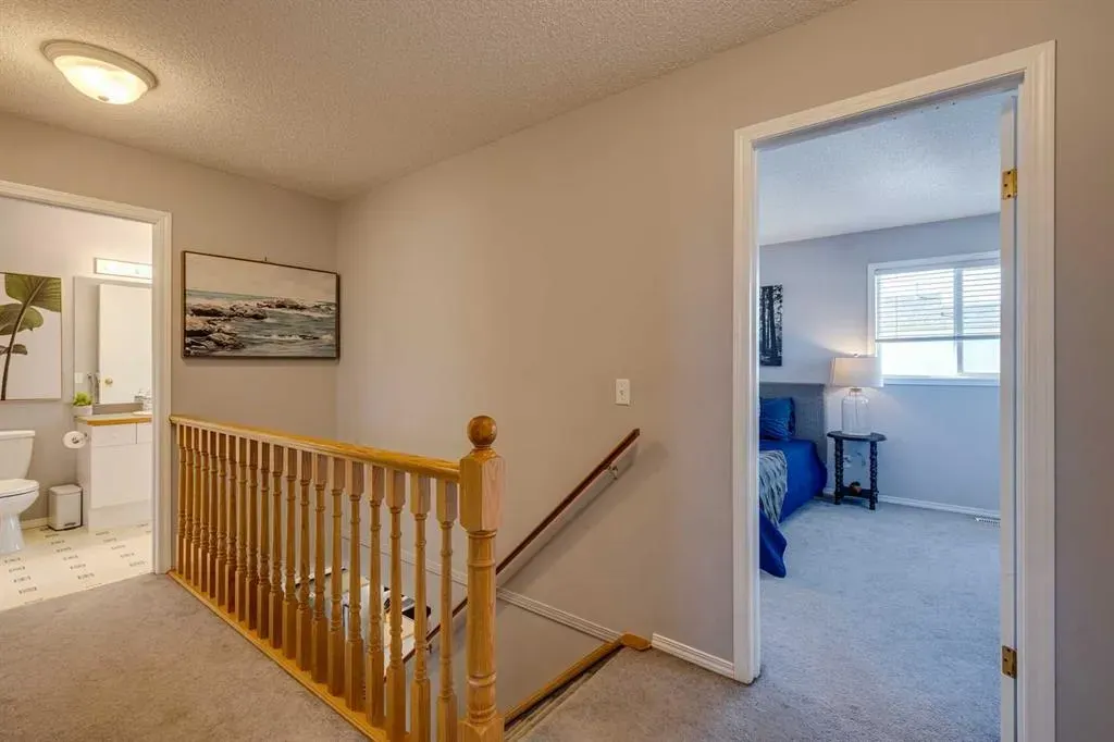 201 Citadel Forest Close NW