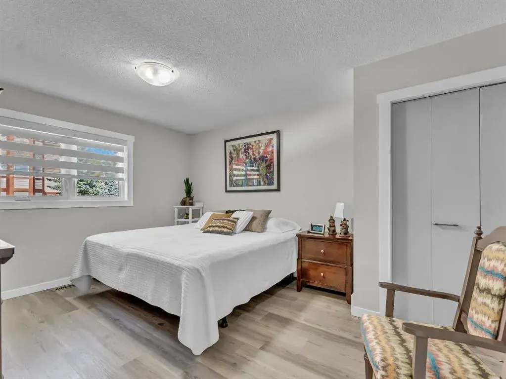 62 Park Meadows Lane SE