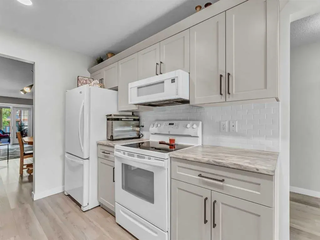 62 Park Meadows Lane SE