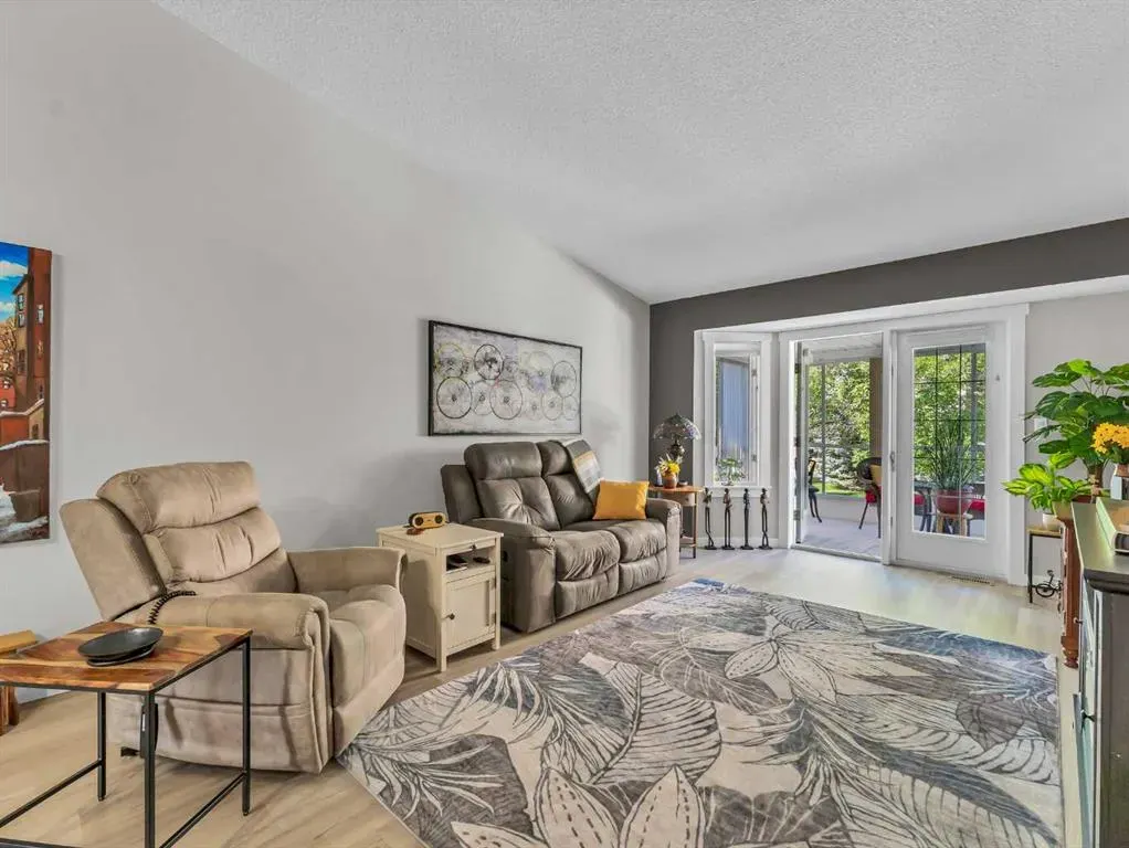 62 Park Meadows Lane SE