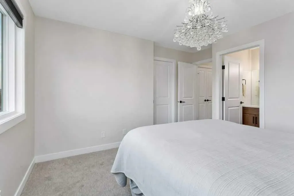7 Evergreen Way