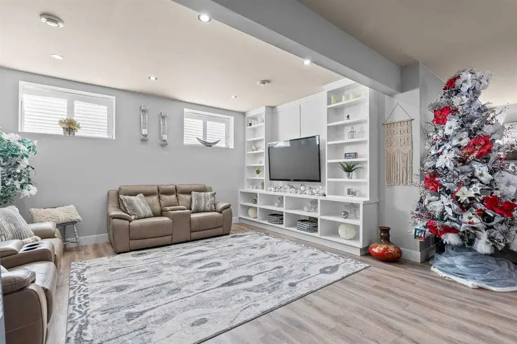 283130 Serenity Place