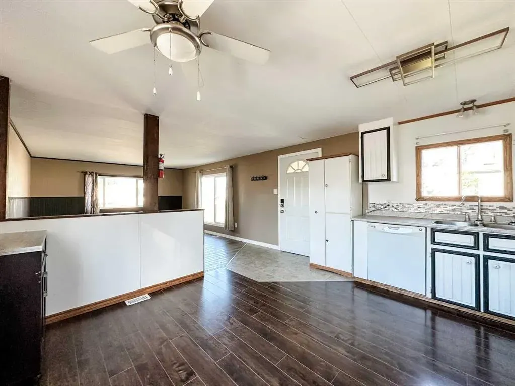 6017 52 Avenue, #38