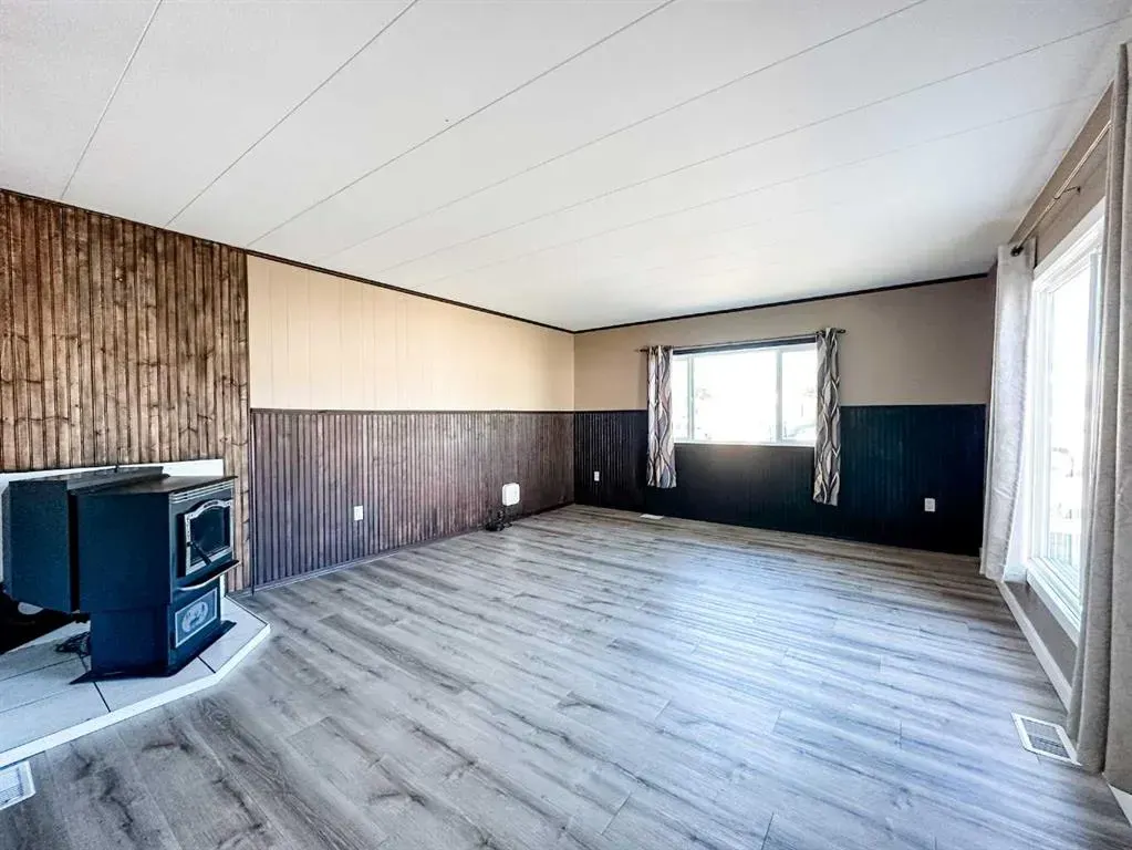 6017 52 Avenue, #38