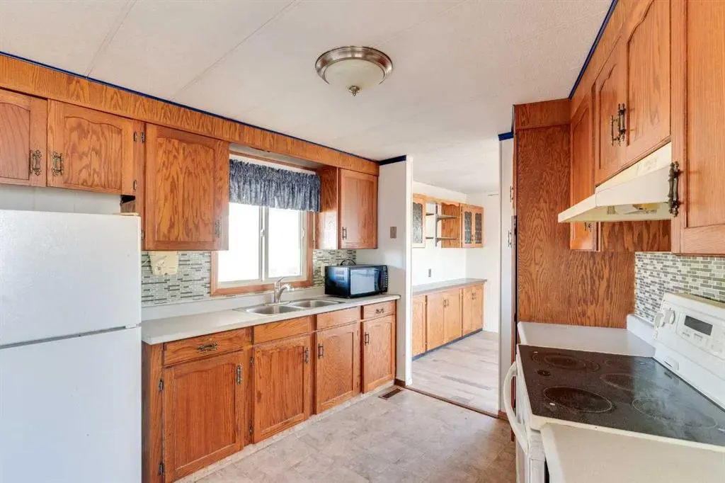28159 Township Road 300