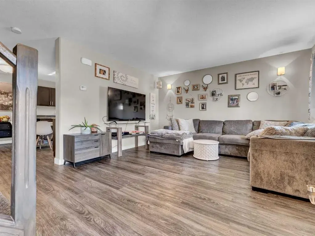 206 Ranchview Crescent NE, #1-4