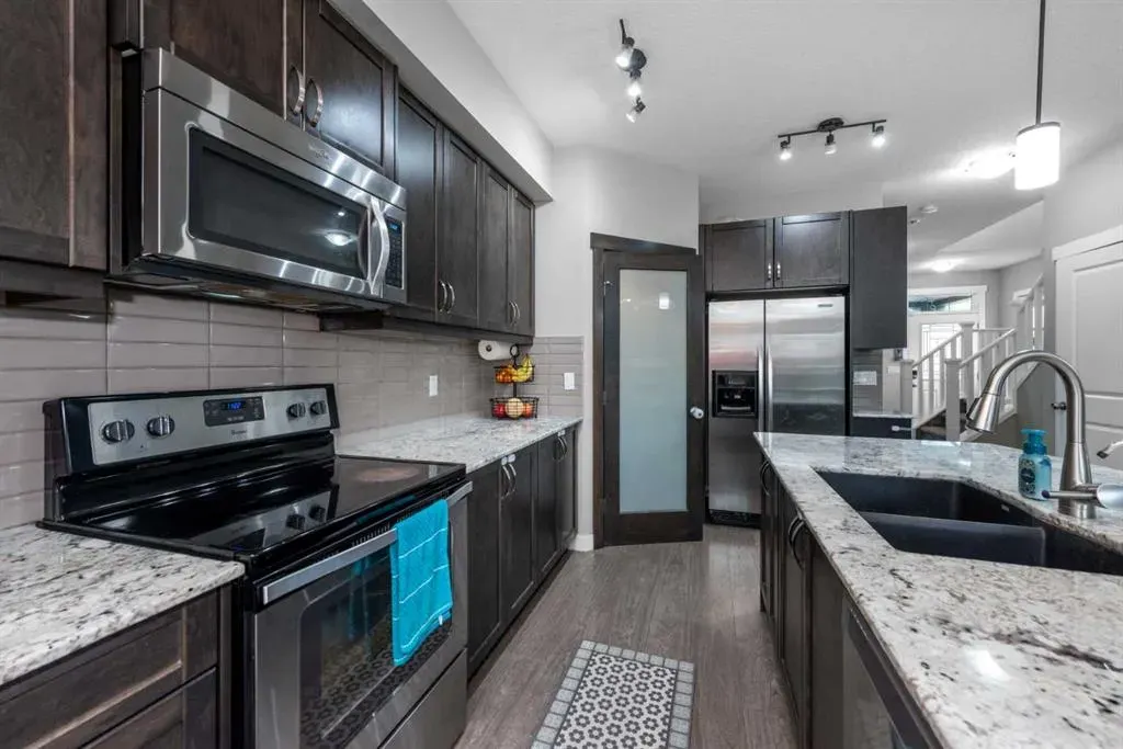 80 Legacy Reach Manor SE