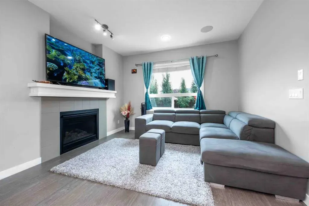 80 Legacy Reach Manor SE