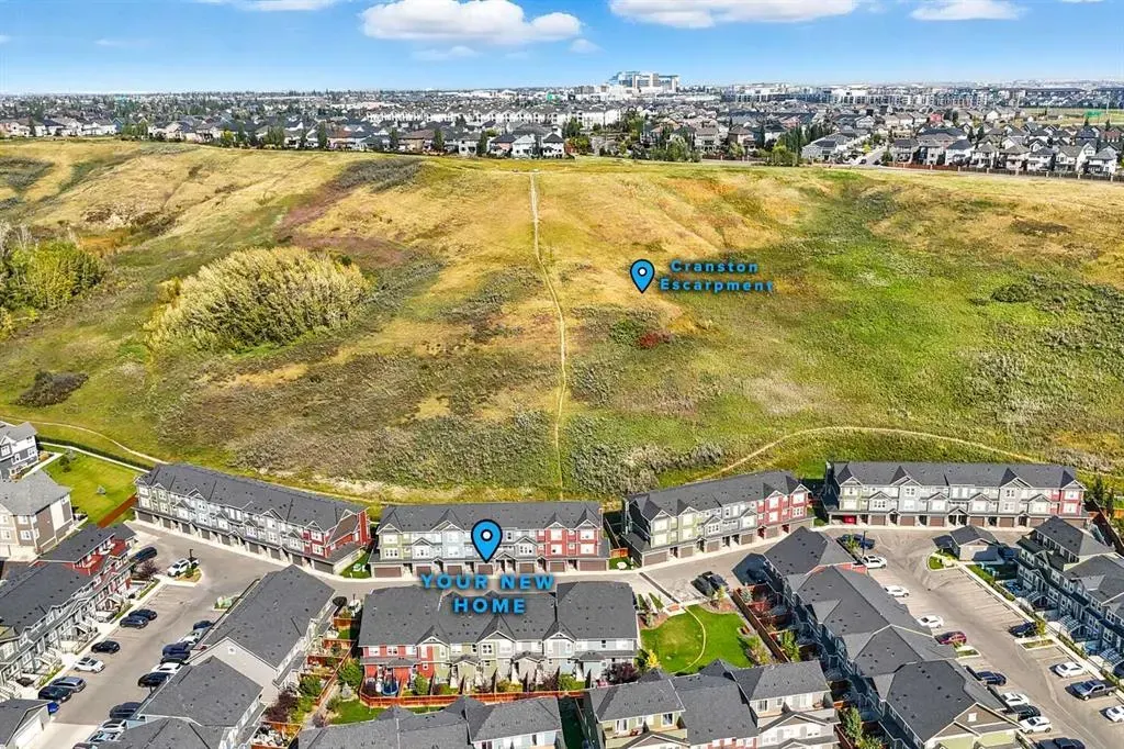 253 Cranbrook Square SE
