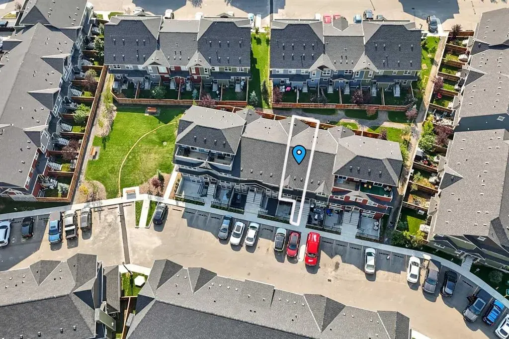 253 Cranbrook Square SE
