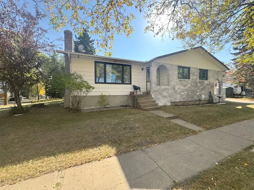 3807 62 Street