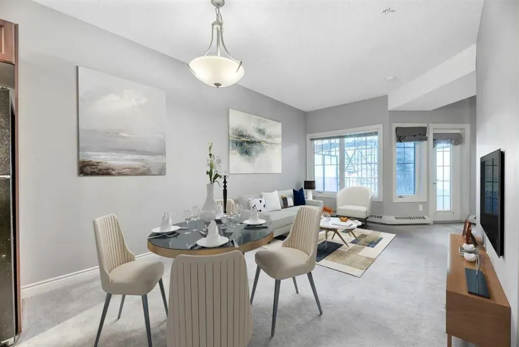 60 Royal Oak Plaza NW, #127