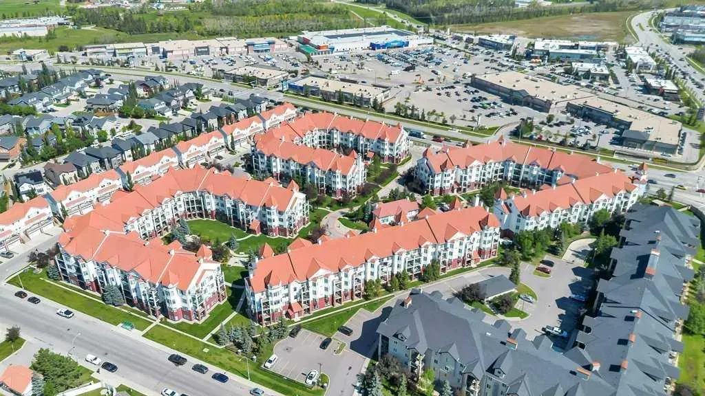 60 Royal Oak Plaza NW, #127