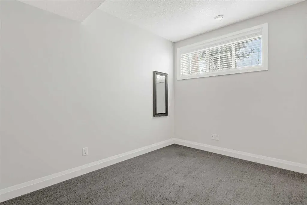 12902 105 Street Street